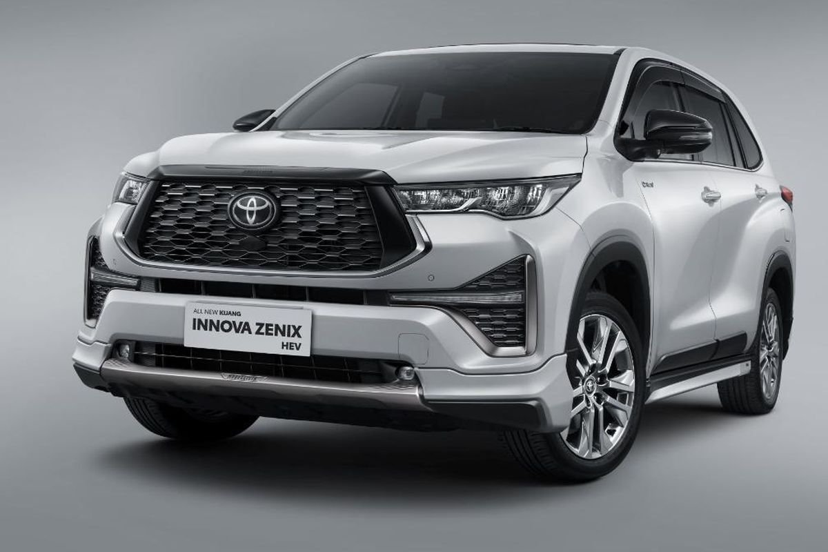 Toyota Innova Zenix