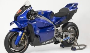 Yamaha M1 V4